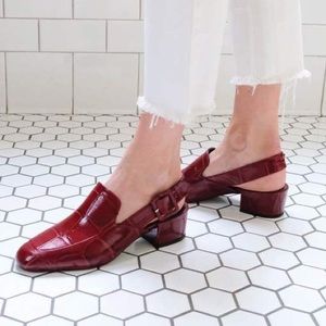 Freda Salvador mid heel sling back red croc 6.5